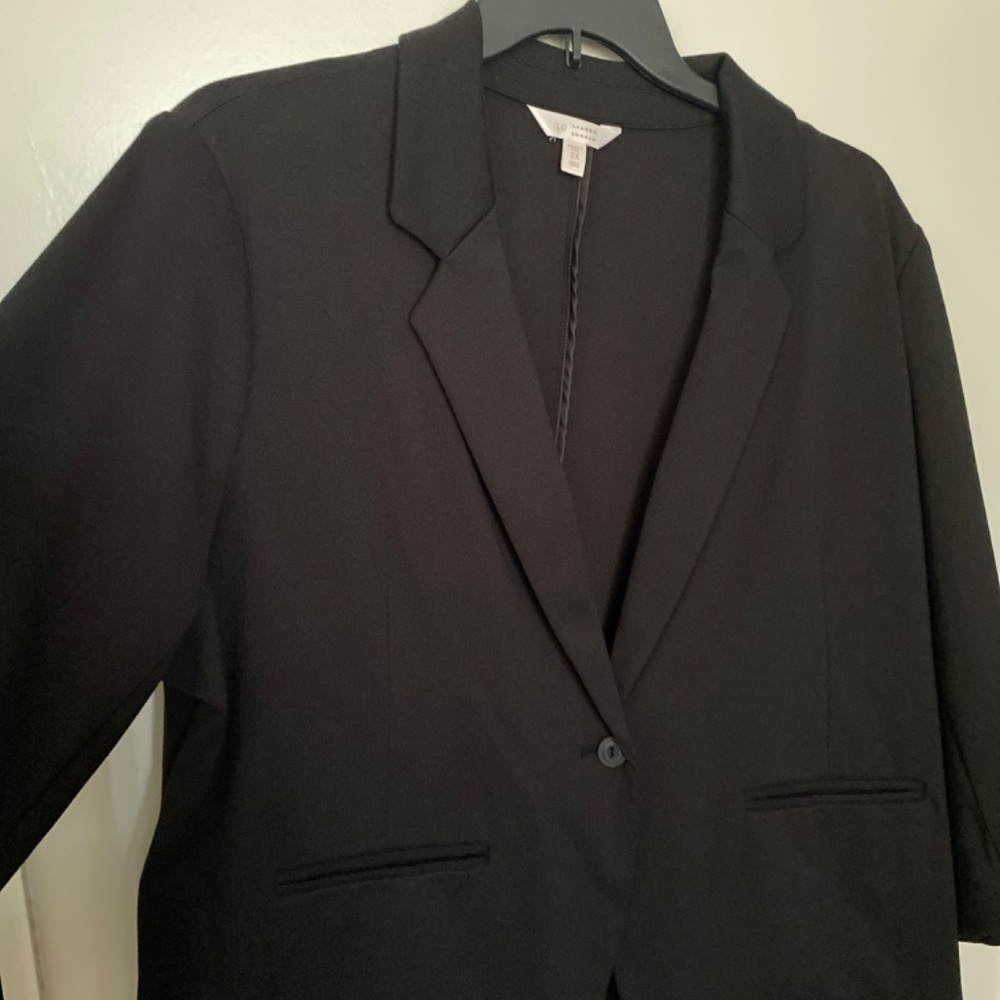 Blazer - Picture 2 of 3